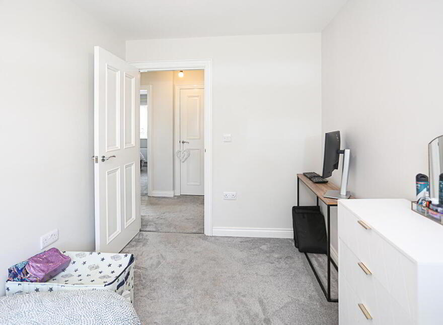 290b Comber Road, Dundonald, Belfast, BT16 1UR