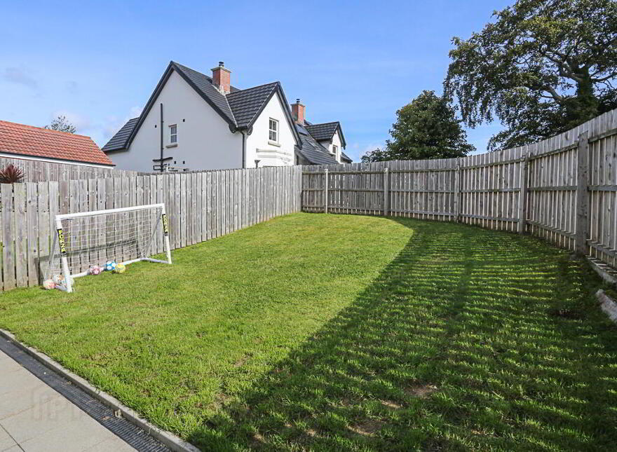 290b Comber Road, Dundonald, Belfast, BT16 1UR