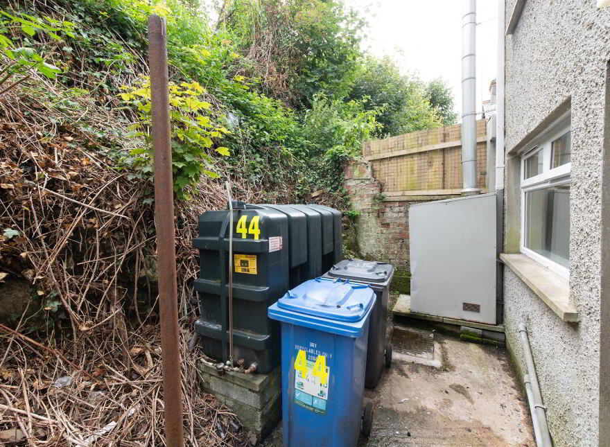 44 Stream Street, Downpatrick, BT30 6DE