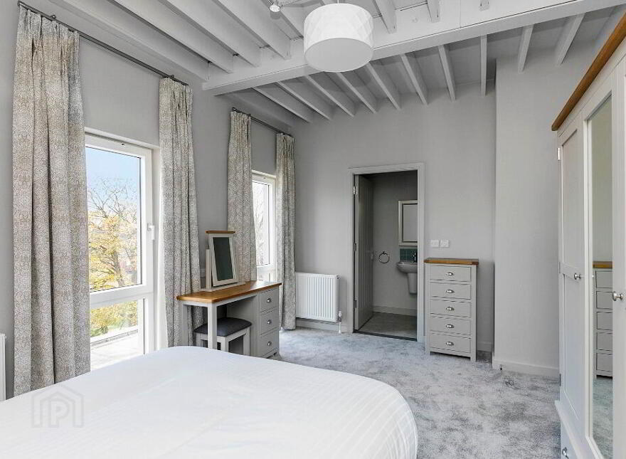 Apt 56 The Residence, 336 Ormeau Road, Belfast, BT7 2GE