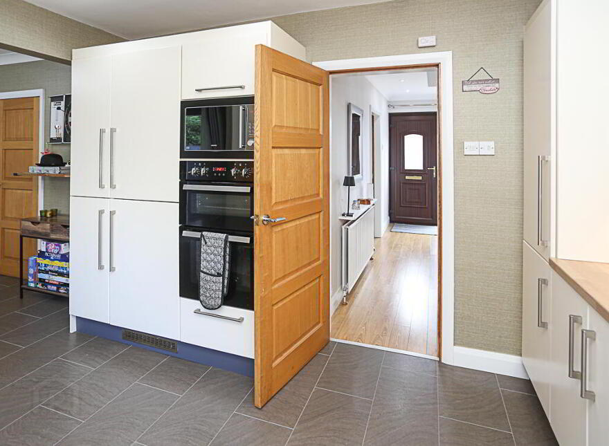 33 Sinclair Road, Bangor, BT19 1PF