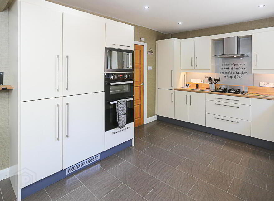 33 Sinclair Road, Bangor, BT19 1PF