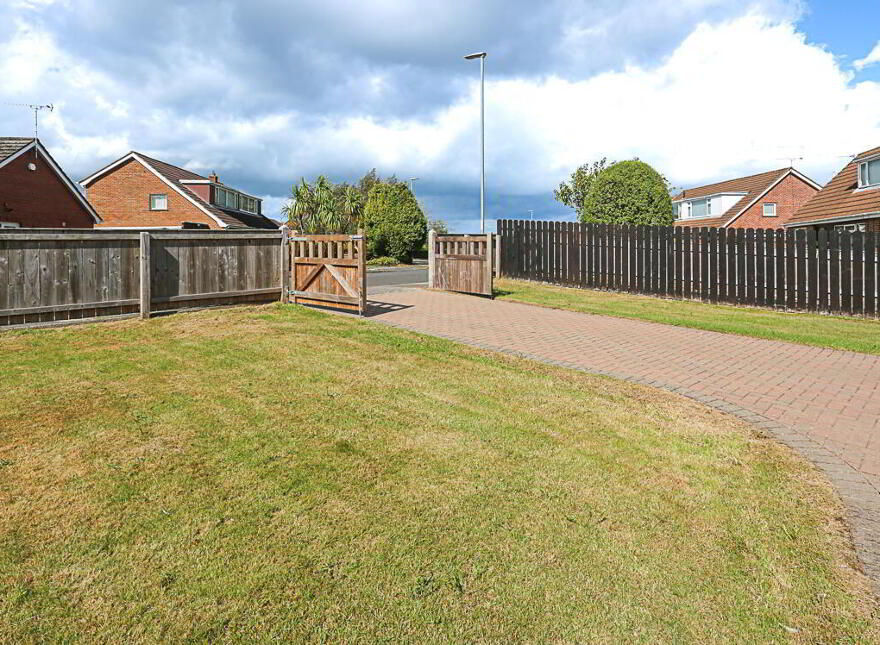 33 Sinclair Road, Bangor, BT19 1PF