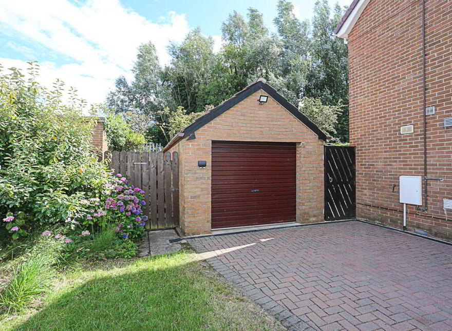 33 Sinclair Road, Bangor, BT19 1PF