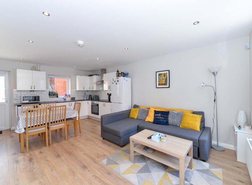 38 Delaware Street, Belfast, BT6 8ET