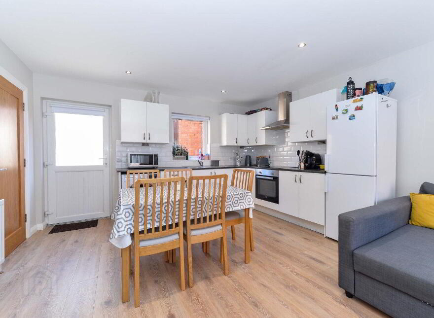 38 Delaware Street, Belfast, BT6 8ET