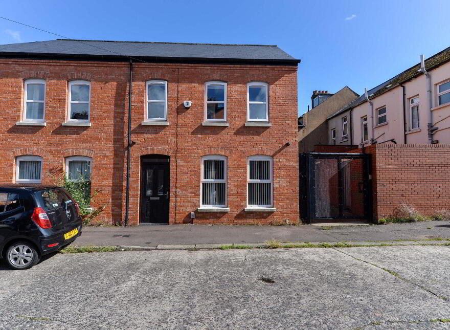 38 Delaware Street, Belfast, BT6 8ET