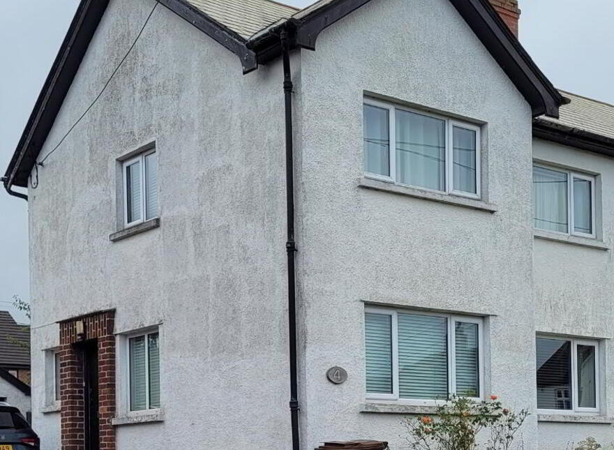 4 Waverly Avenue, Lisburn, BT28 1LS photo