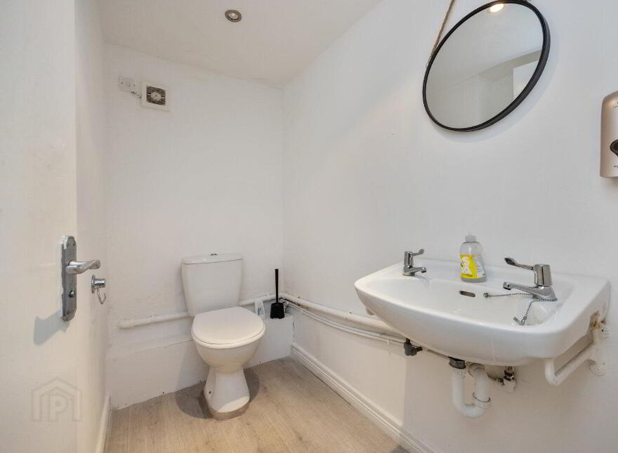 Auburn House, 126 High Street, Holywood, BT18 9HW