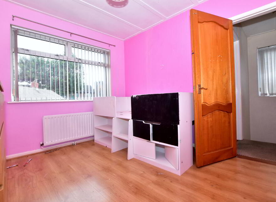 6 Waverley Avenue, Lisburn, BT28 1JS
