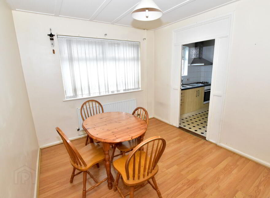 6 Waverley Avenue, Lisburn, BT28 1JS