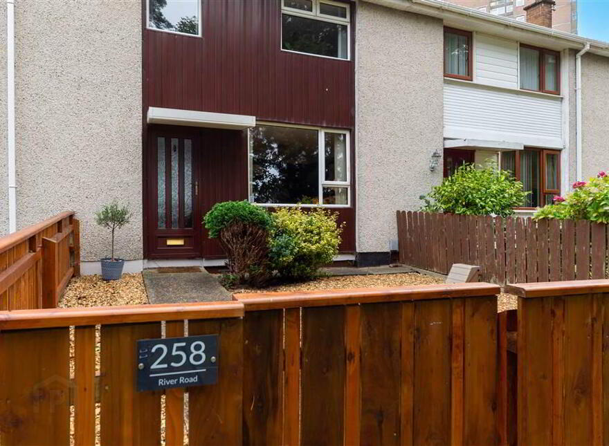 258 River Road, Dunmurry, Belfast, BT17 9DS