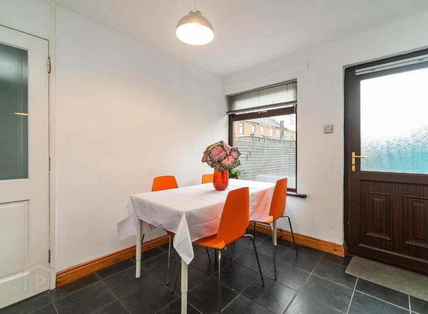 11 Friendly Way, Belfast, BT7 2DU