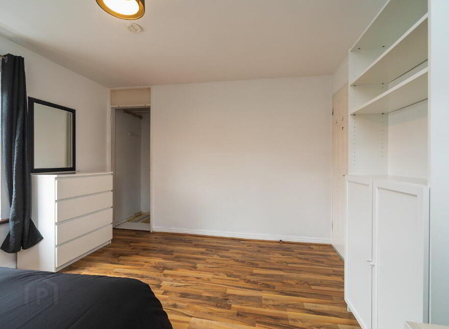 11 Friendly Way, Belfast, BT7 2DU