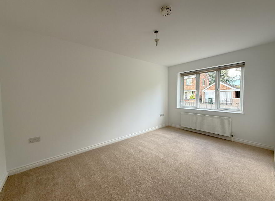 42 Pond Park Avenue, Lisburn, BT28 3JL