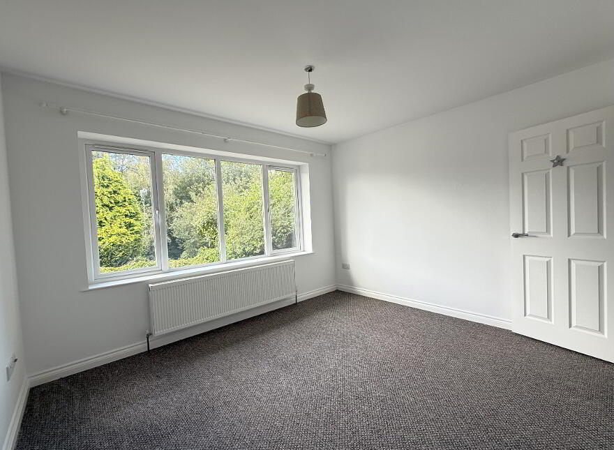 42 Pond Park Avenue, Lisburn, BT28 3JL
