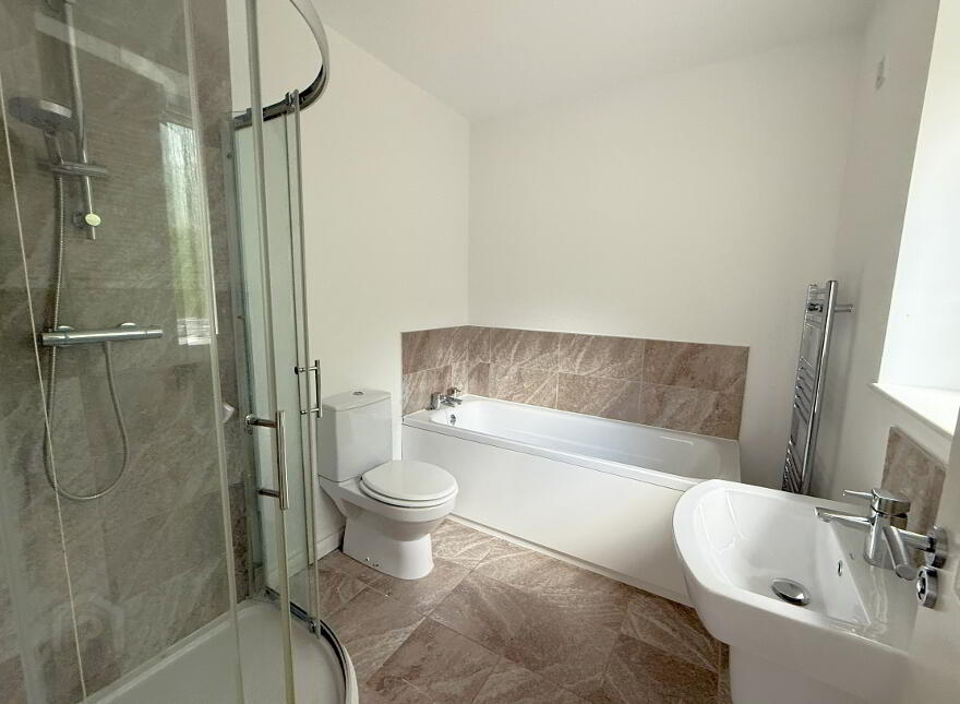 42 Pond Park Avenue, Lisburn, BT28 3JL