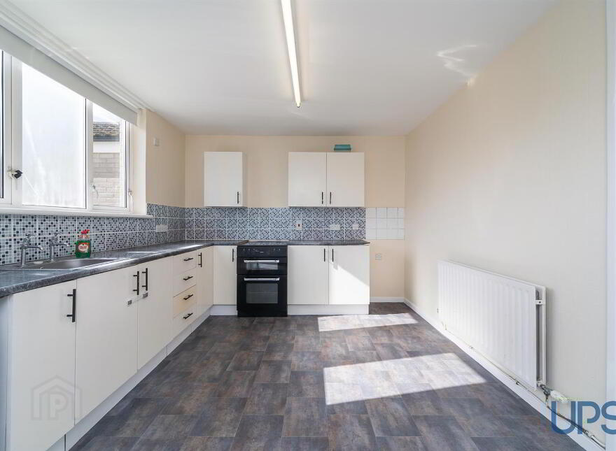 6 Whin Park, Twinbrook, Belfast, BT17 0DH