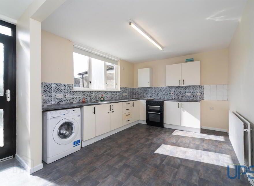 6 Whin Park, Twinbrook, Belfast, BT17 0DH