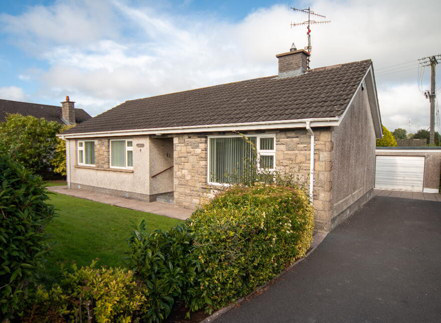 6 Ashley Park, Armagh, BT60 1EU photo