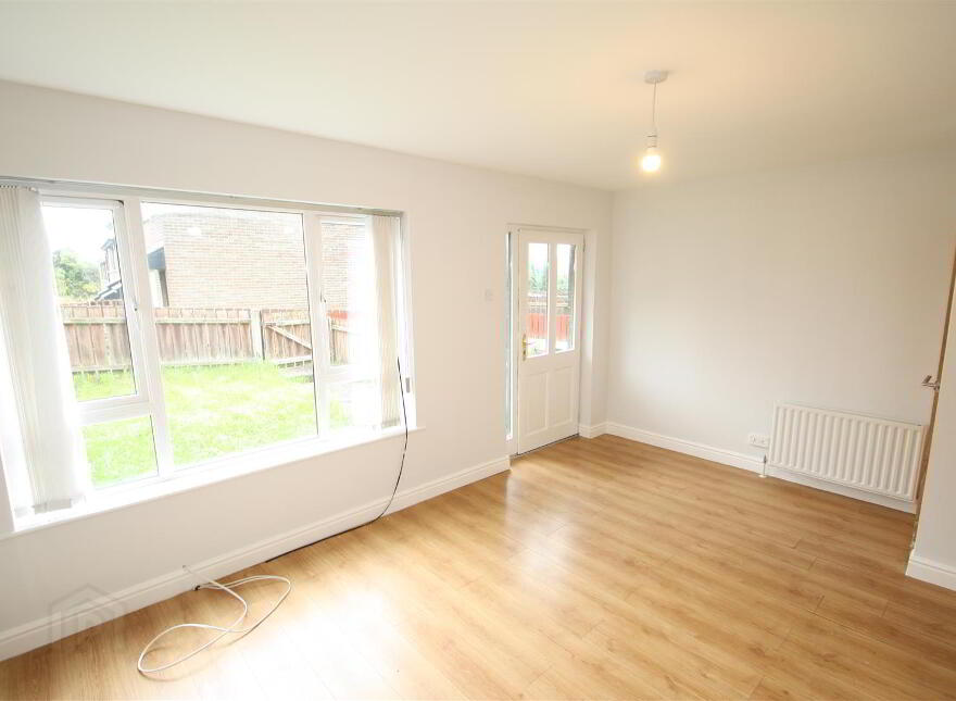 85 Meadowfields, Downpatrick, BT30 6HG