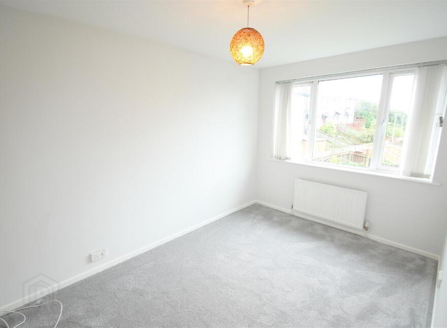 85 Meadowfields, Downpatrick, BT30 6HG