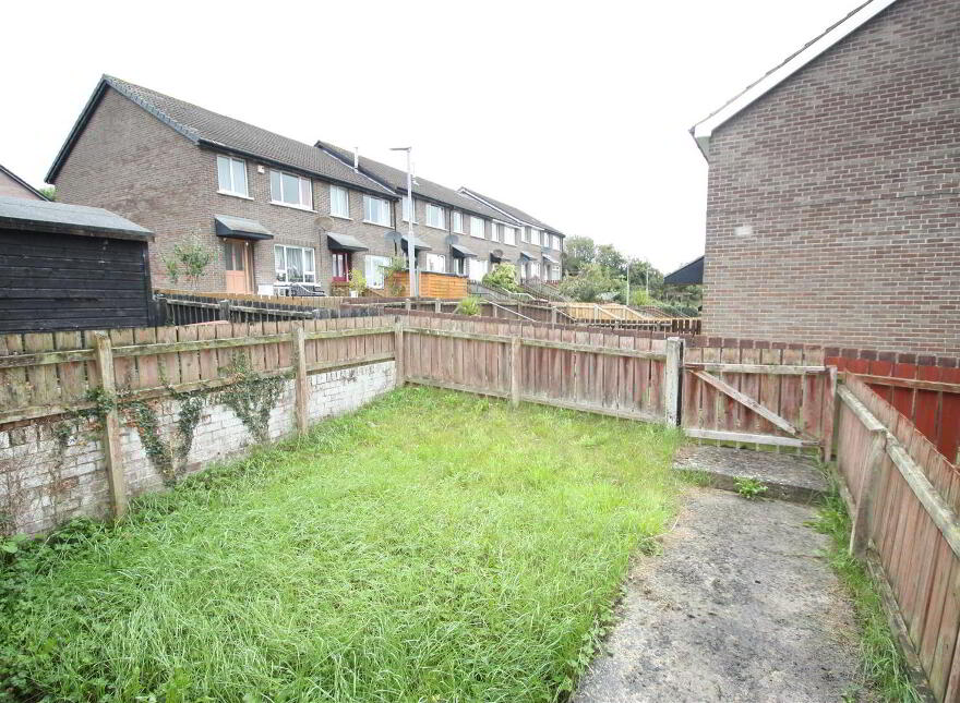 85 Meadowfields, Downpatrick, BT30 6HG