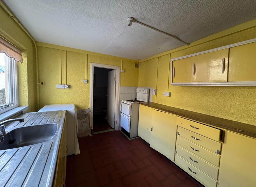 12 The Long Avenue, Avenue Road, Dundalk, A91V8F7
