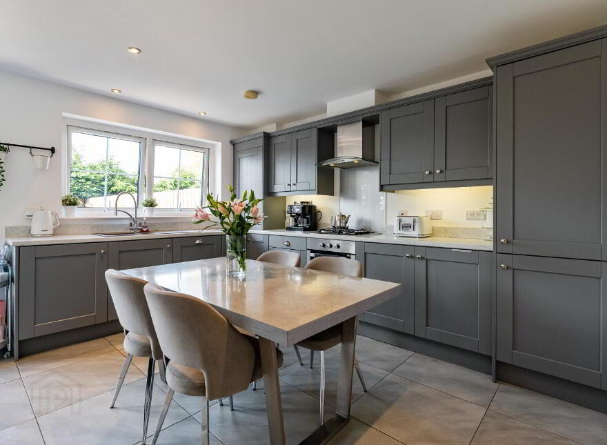 38 Ballyhenry Manor, Comber, Newtownards, BT23 5ZN
