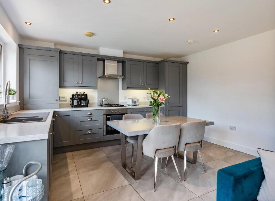 38 Ballyhenry Manor, Comber, Newtownards, BT23 5ZN
