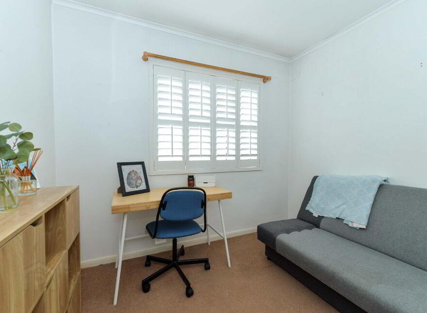 34 Lisavon Drive, Belfast, BT4 1LJ