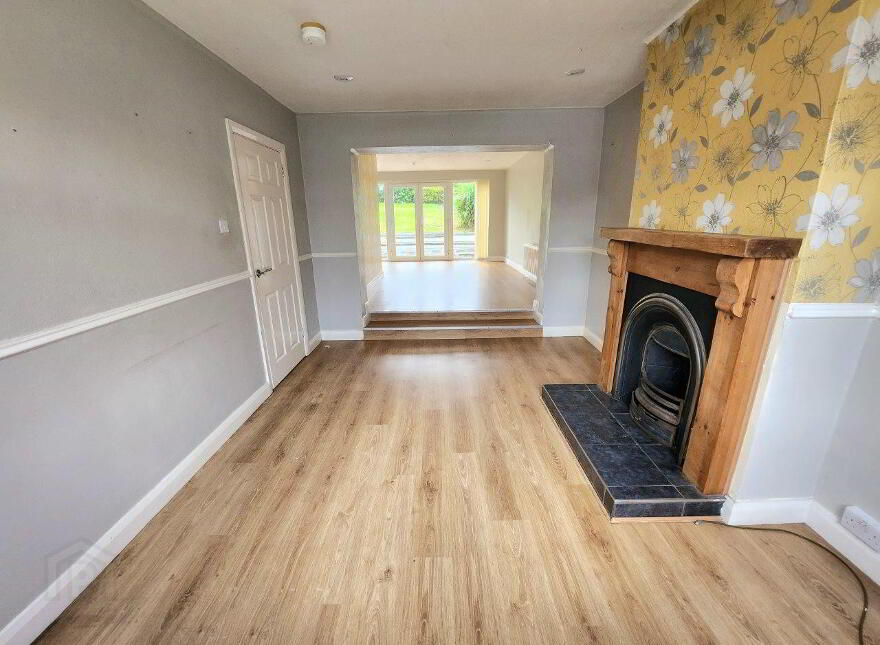 17 Rosscoole Park, Ballysillan Road, North Belfast, BT14 8JW