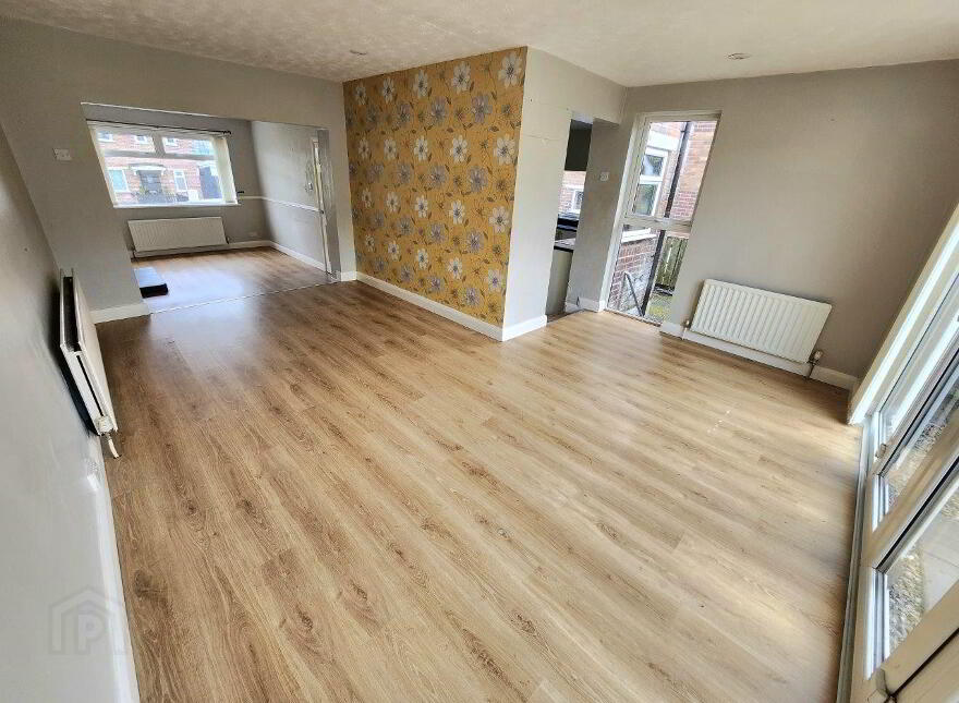 17 Rosscoole Park, Ballysillan Road, North Belfast, BT14 8JW