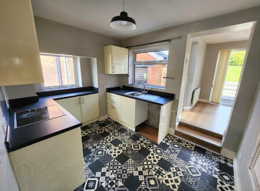 17 Rosscoole Park, Ballysillan Road, North Belfast, BT14 8JW
