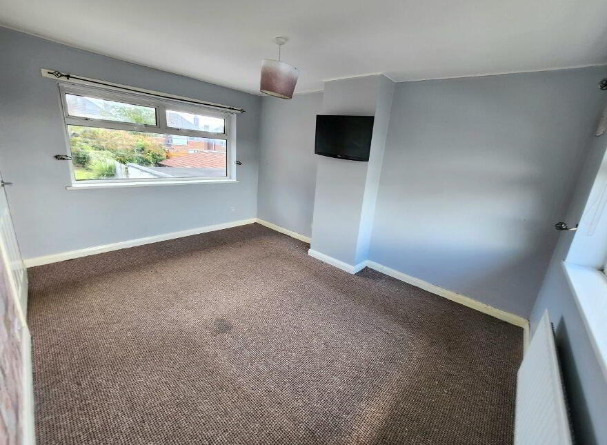 17 Rosscoole Park, Ballysillan Road, North Belfast, BT14 8JW