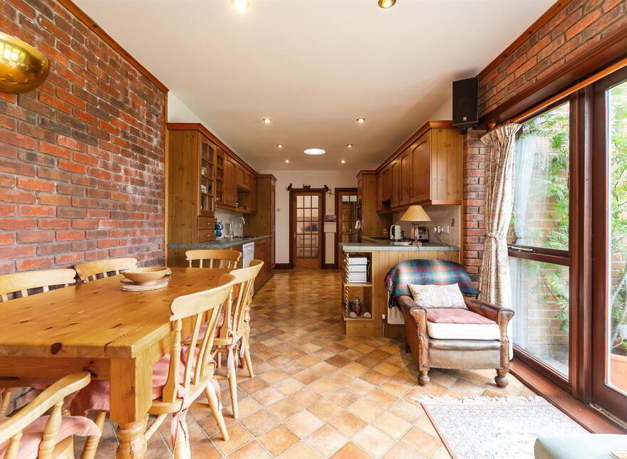 39 Drennan Road, Lisburn, BT27 6UR