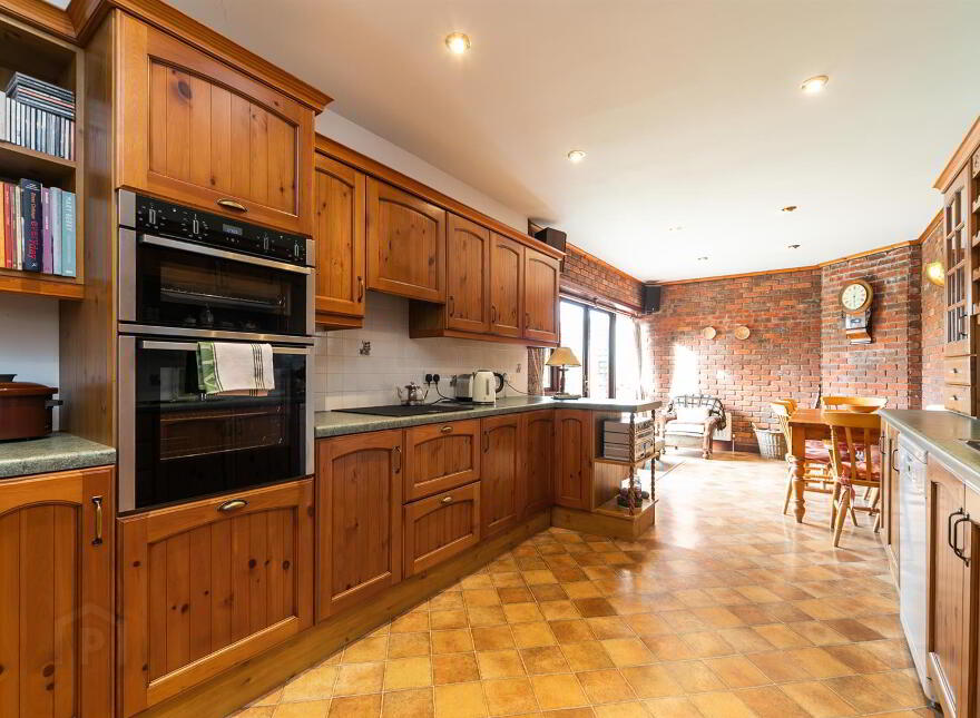 39 Drennan Road, Lisburn, BT27 6UR