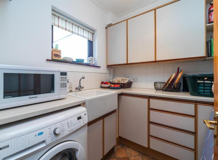39 Drennan Road, Lisburn, BT27 6UR
