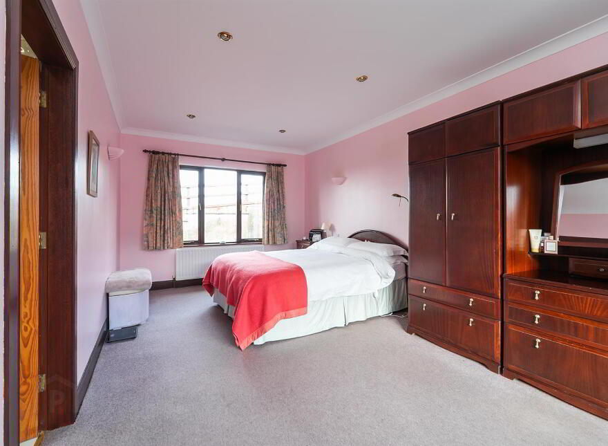 39 Drennan Road, Lisburn, BT27 6UR