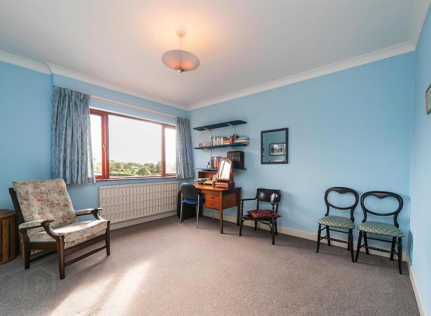 39 Drennan Road, Lisburn, BT27 6UR
