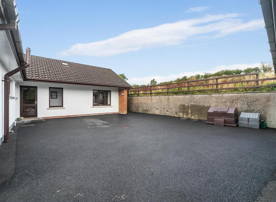 39 Drennan Road, Lisburn, BT27 6UR