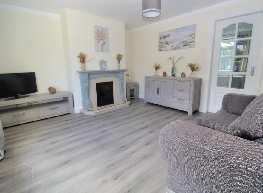 15 Donard Avenue, Newtownards, BT23 4NF