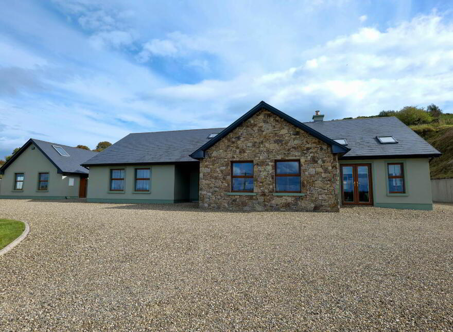 Knockderk, Lough Gur, Bruff, V35WV32