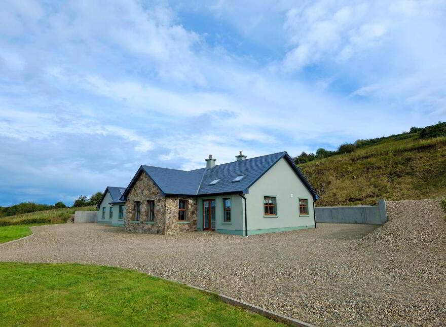 Knockderk, Lough Gur, Bruff, V35WV32