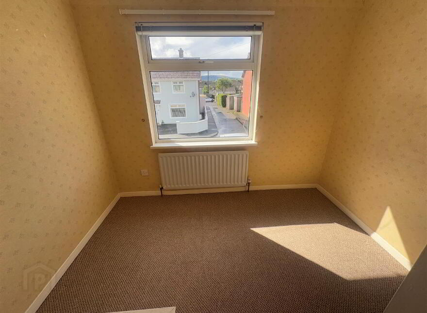 36 Knockdhu Park, Larne, BT40 2EJ