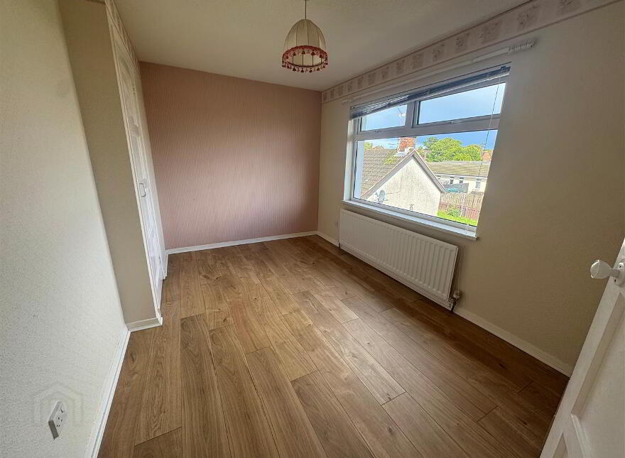 36 Knockdhu Park, Larne, BT40 2EJ