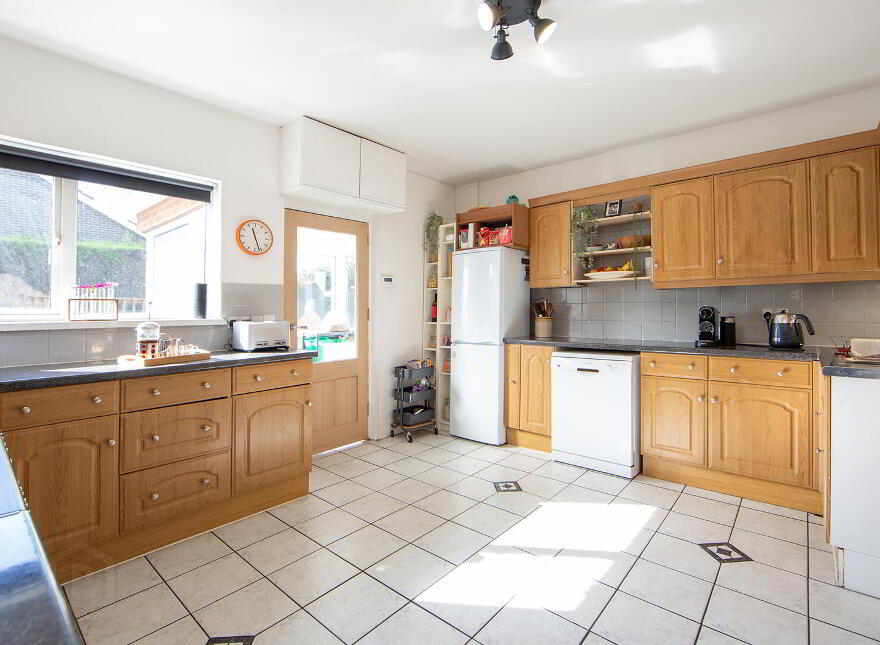 98 Ballycrochan Road, Bangor, BT19 6NF