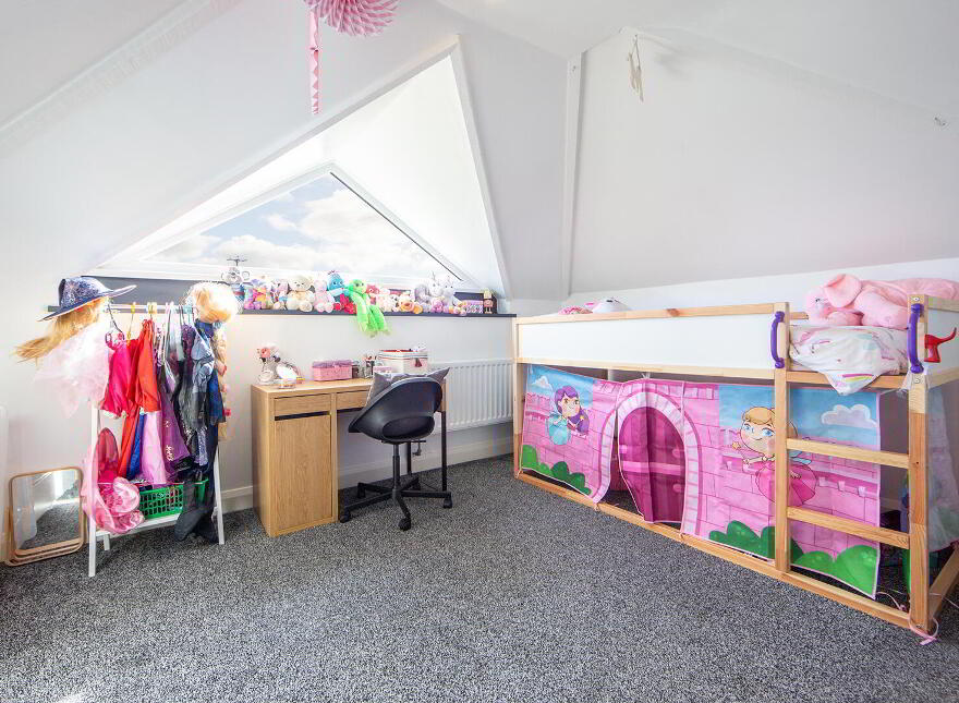 98 Ballycrochan Road, Bangor, BT19 6NF