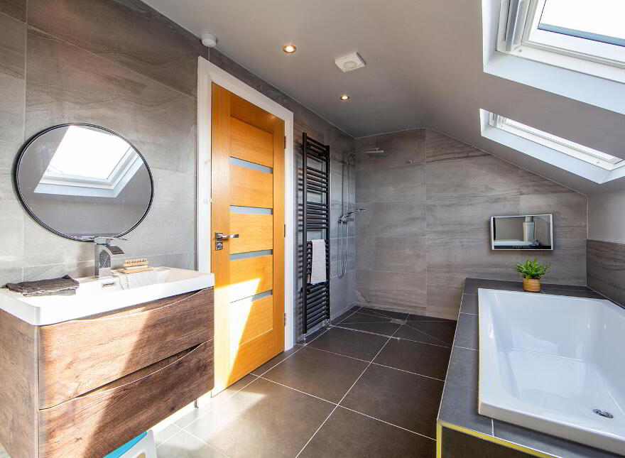98 Ballycrochan Road, Bangor, BT19 6NF