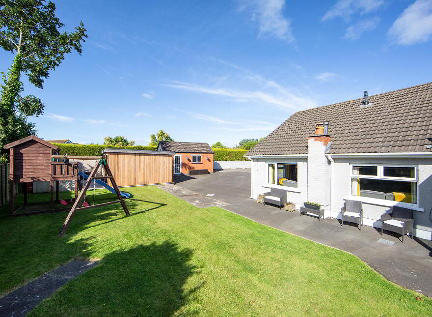 98 Ballycrochan Road, Bangor, BT19 6NF